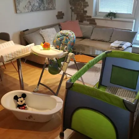 Cozy Btw Centre And Airport - Private Host - No Invoice Apartment *